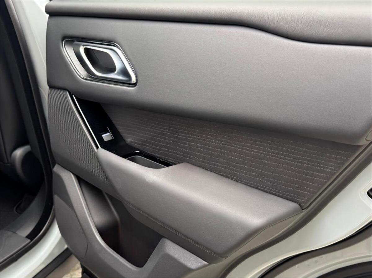 Land Rover Range Rover Velar SUV 2,0 l 150 kw