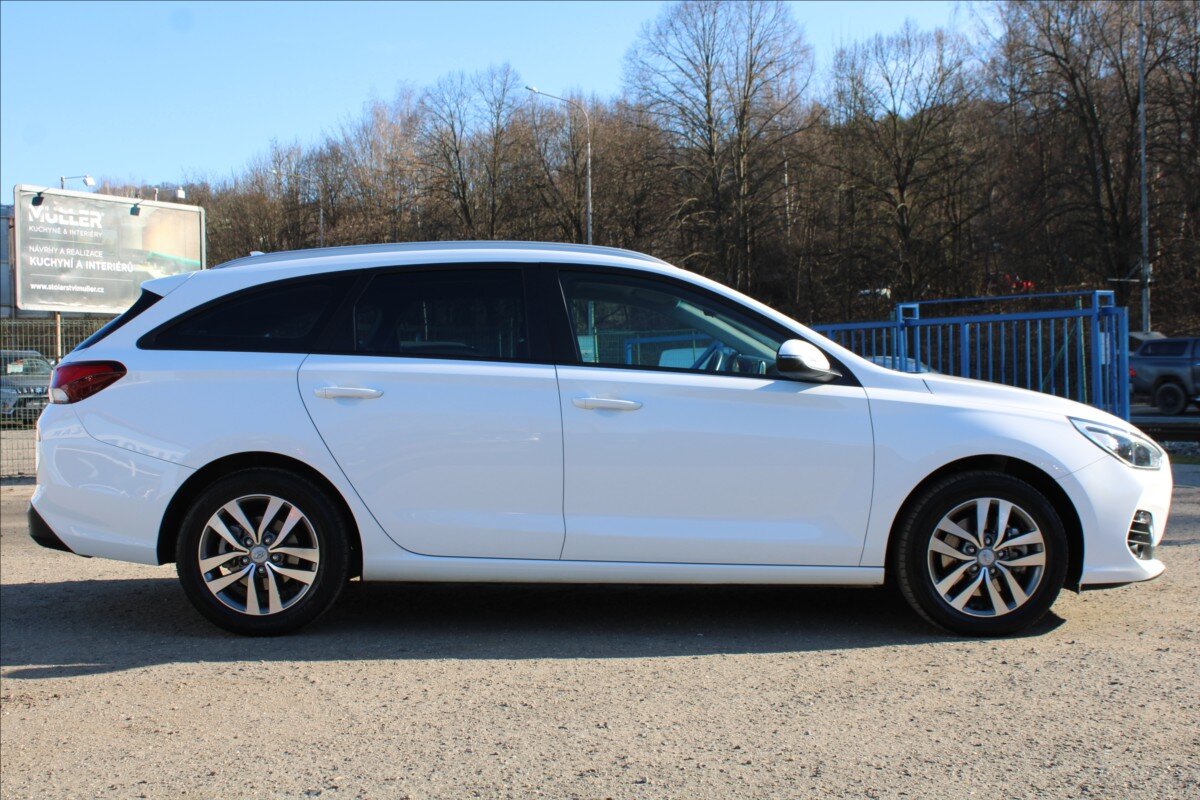 Hyundai i30 Kombi 1,4 l 103 kw