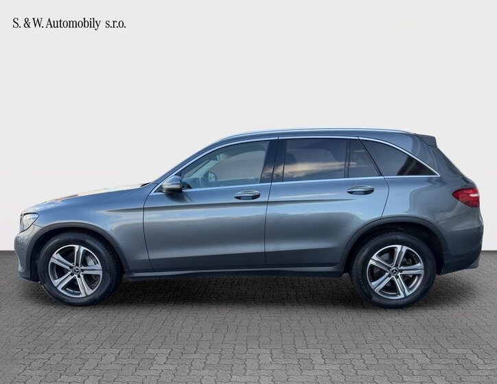 Mercedes-Benz GLC 8