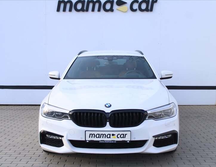 BMW Řada 5 Kombi 3,0 l 195 kw