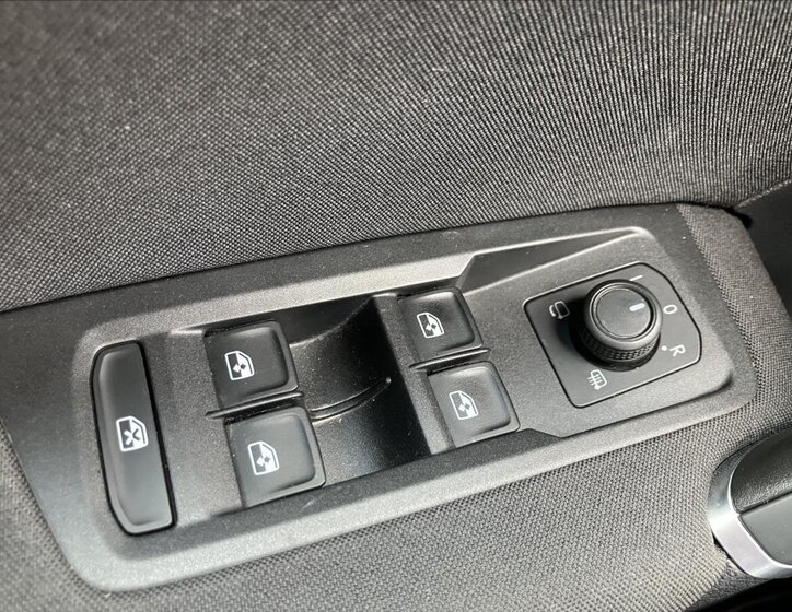 Volkswagen Touran MPV 2,0 l 90 kw