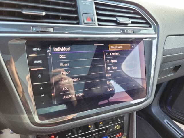 Volkswagen Tiguan SUV 2,0 l 235 kw