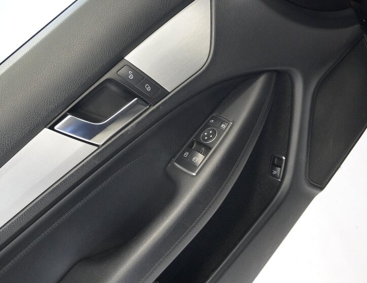 Mercedes-Benz Třídy C Ostatní 3,5 l 228 kw