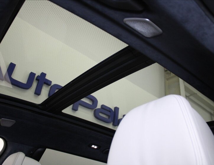 BMW X7 SUV / Terénní 3,0 l 250 kw