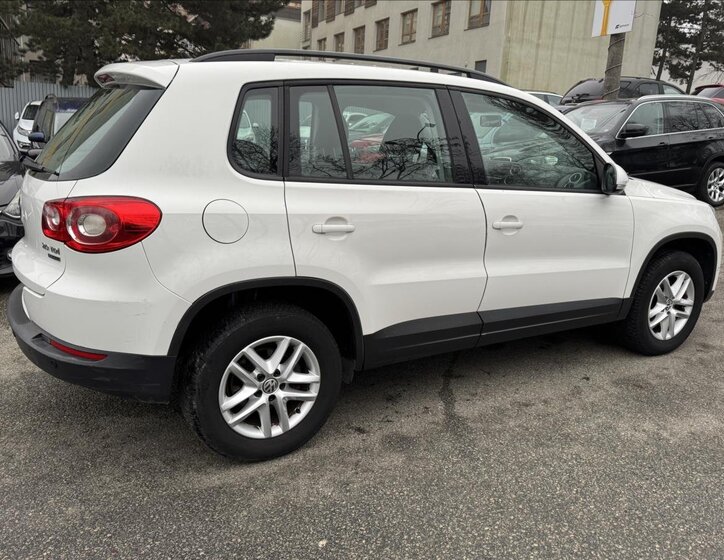 Volkswagen Tiguan 5