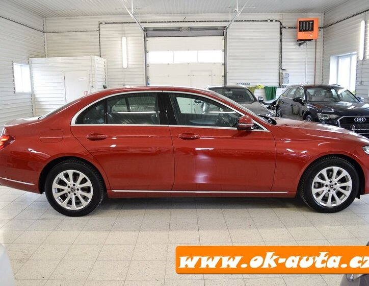 Mercedes-Benz Třídy E Sedan 0,0 110 kw