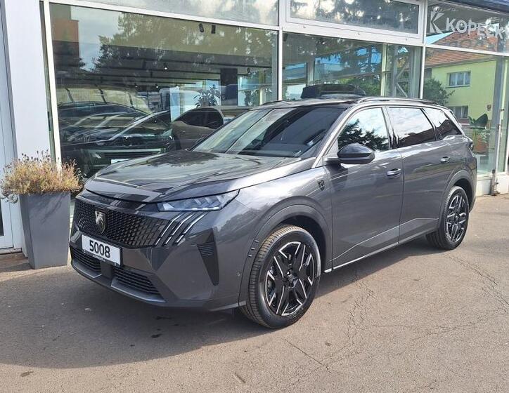 Peugeot 5008 1