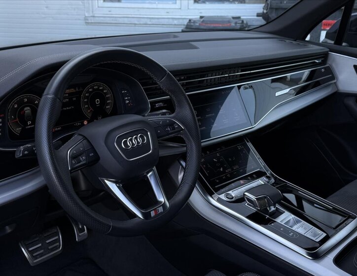 Audi Q7 SUV 3,0 l 210 kw
