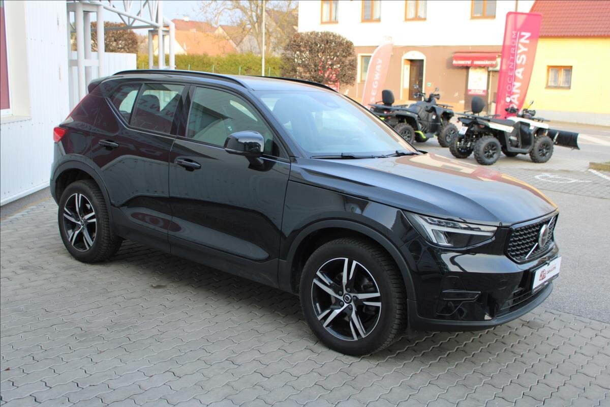 Volvo XC40 Kombi 2,0 l 145 kw