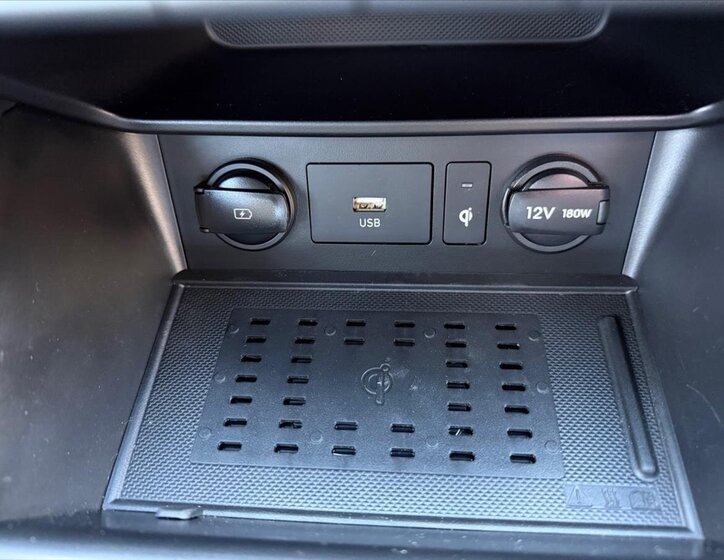 Hyundai Kona SUV 1,6 l 146 kw