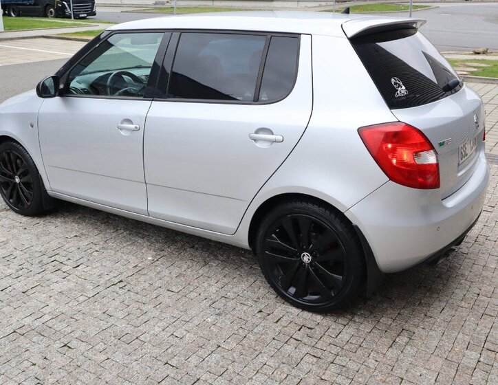 Škoda Fabia Hatchback 1,4 l 132 kw