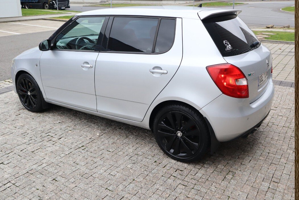 Škoda Fabia Hatchback 1,4 l 132 kw