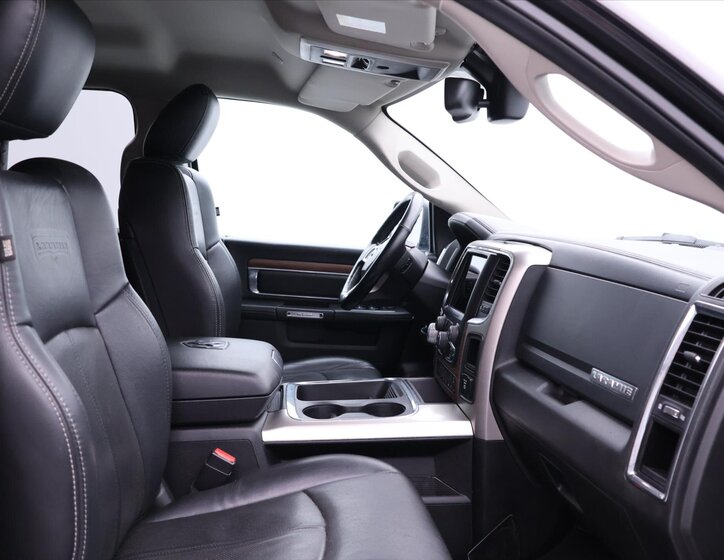 Dodge RAM Pick-up 5,7 l 295 kw