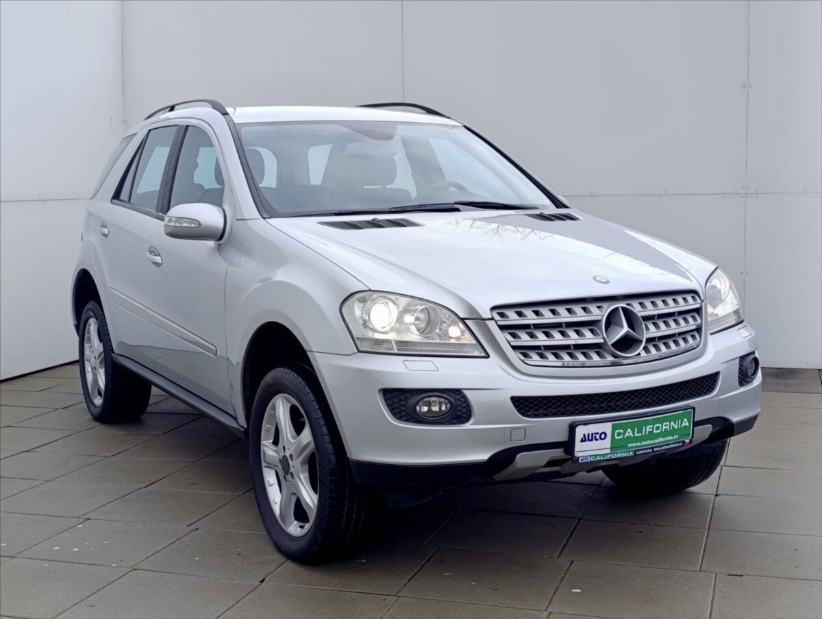 Mercedes-Benz Třídy M SUV / Terénní 3,0 l 165 kw