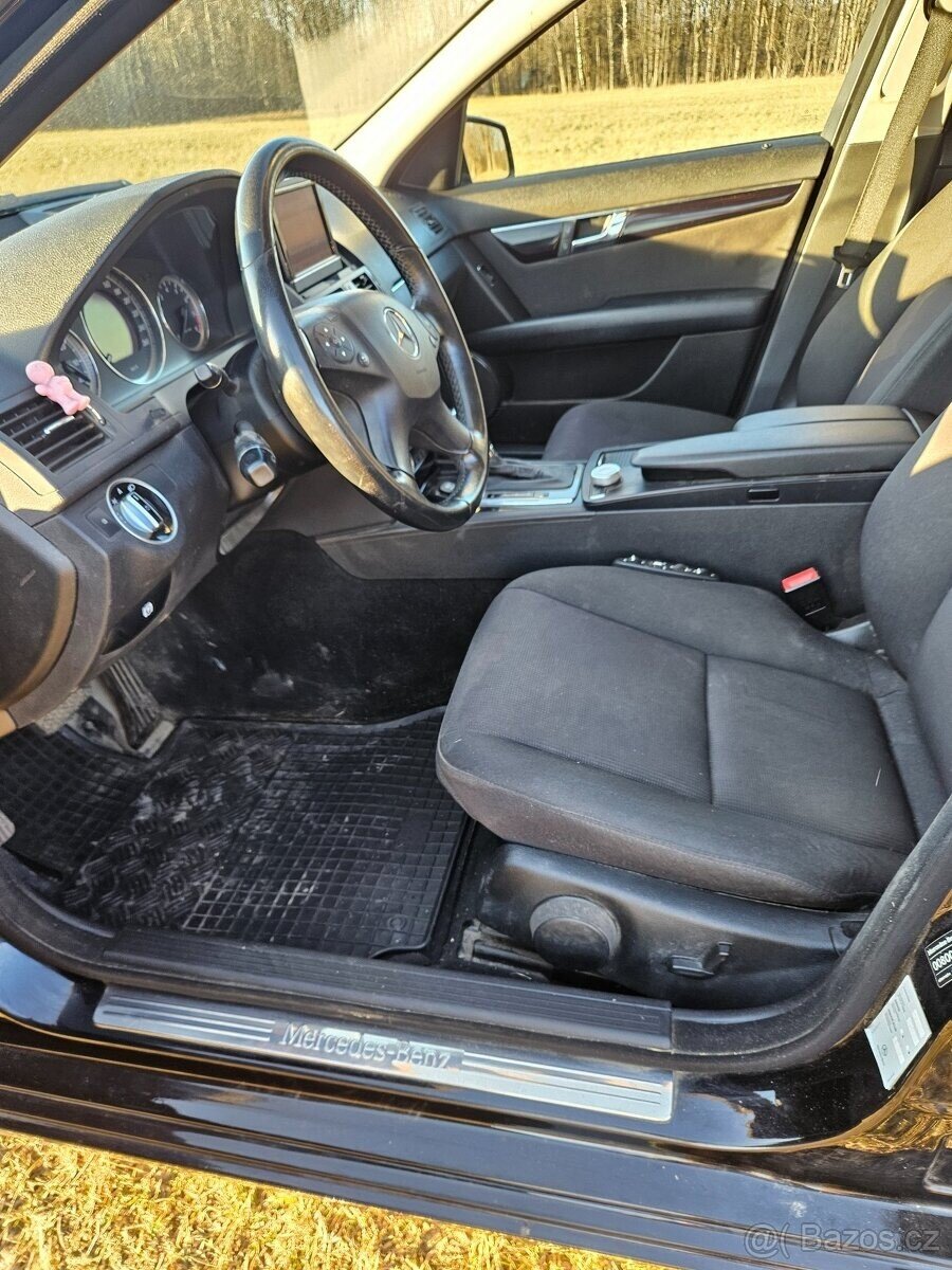 Mercedes-Benz Třídy C Kombi 0,0 135 kw