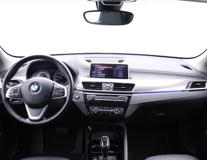 BMW X1 SUV 1,5 l 100 kw