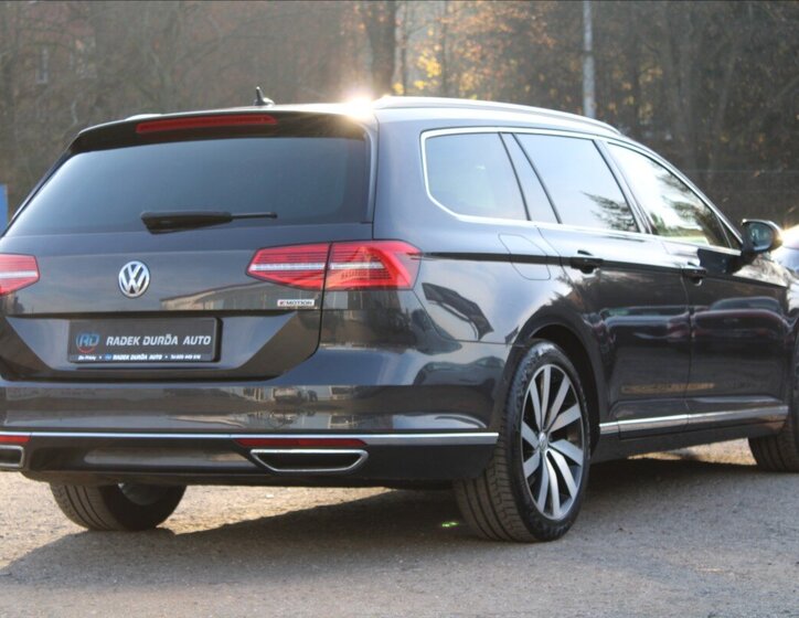 Volkswagen Passat 5
