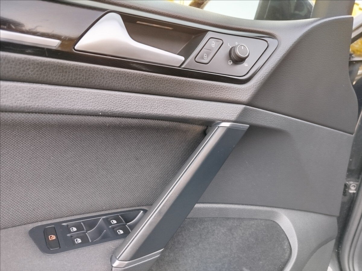 Volkswagen Golf Kombi 2,0 l 135 kw