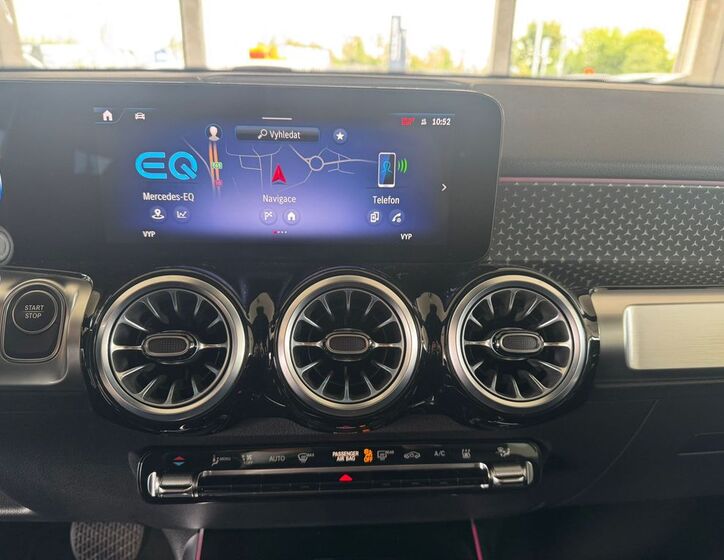 Mercedes-Benz EQB 17