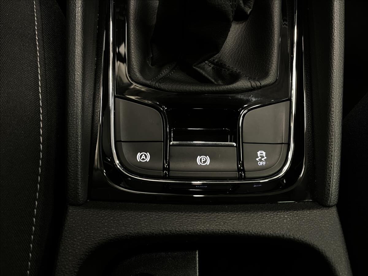 Škoda Karoq SUV 1,5 l 110 kw