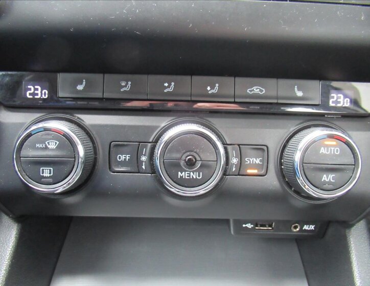 Škoda Octavia Sedan / Limuzína 1,6 l 81 kw