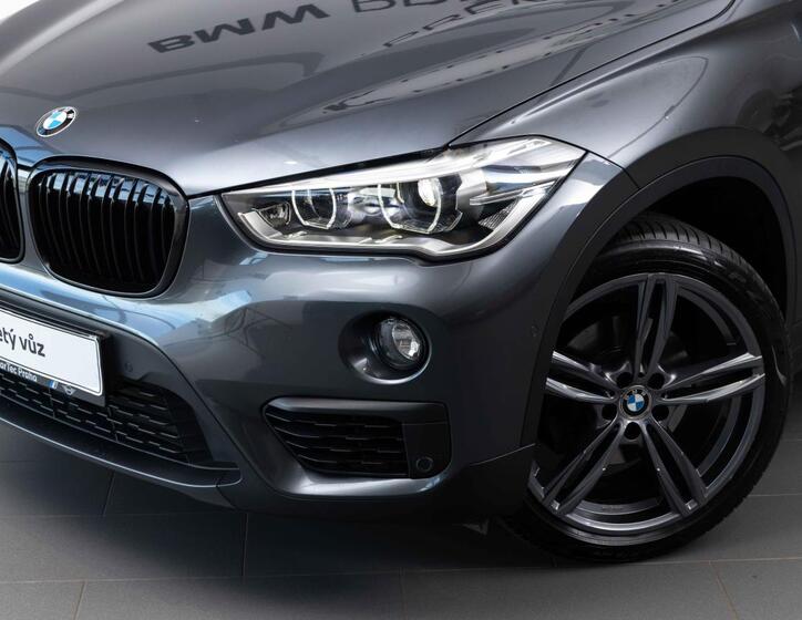 BMW X1 7