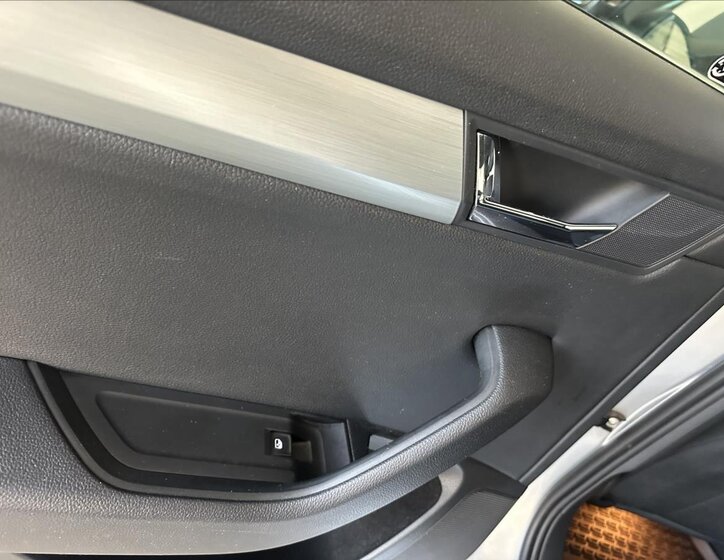 Škoda Superb Kombi 2,0 l 110 kw