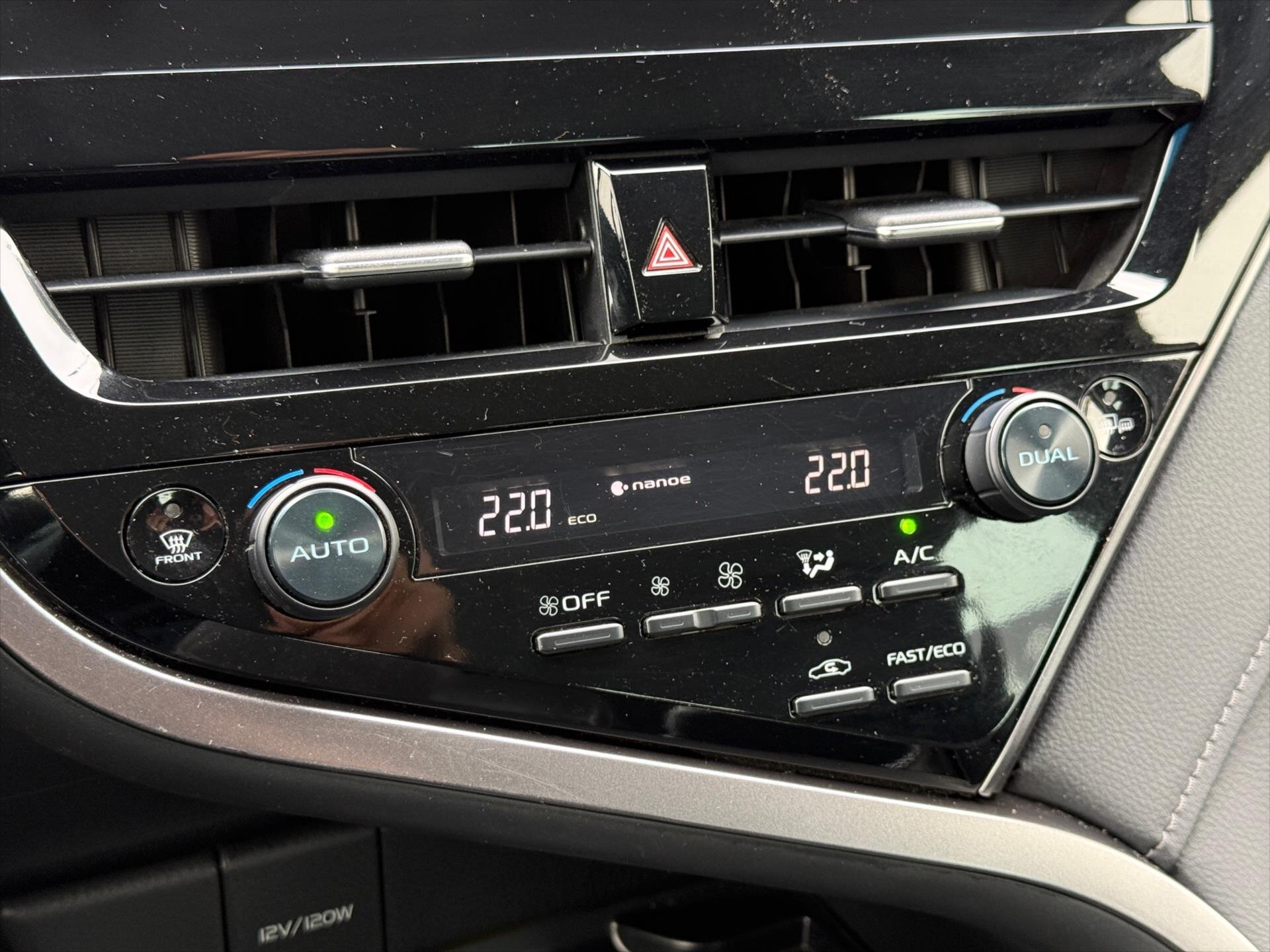 Toyota Camry Sedan 2,5 l 131 kw