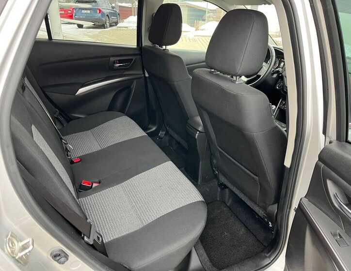 Suzuki SX4 S-Cross SUV 1,4 l 95 kw