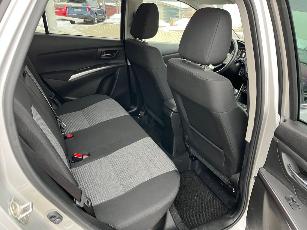 Suzuki SX4 S-Cross SUV 1,4 l 95 kw