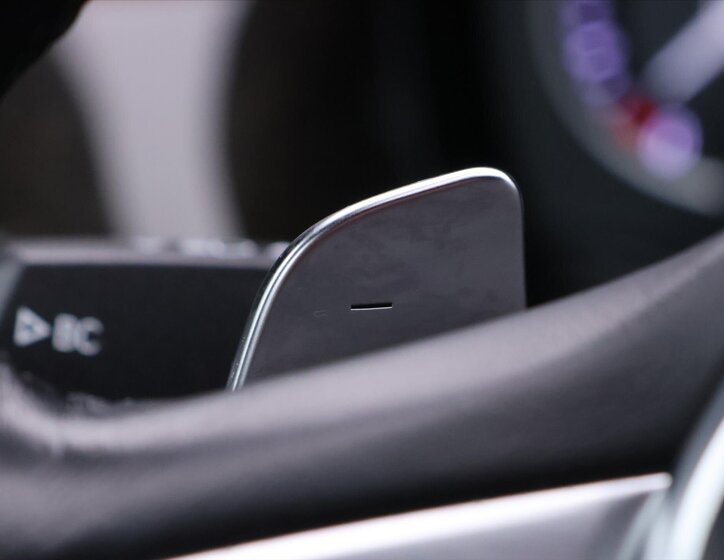 BMW Řada 7 Sedan 4,4 l 330 kw