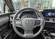 Lexus UX 250h 21