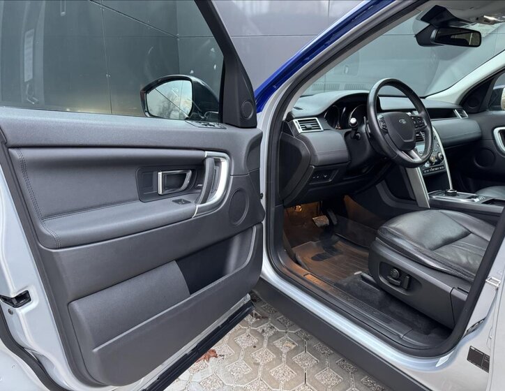 Land Rover Discovery Sport 10