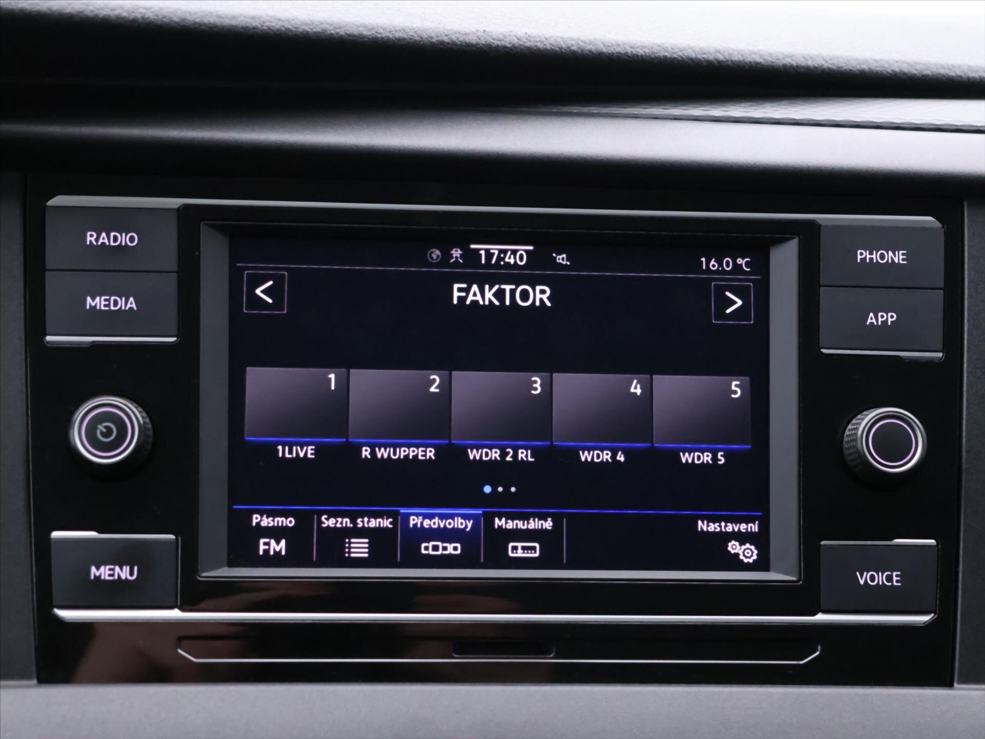 Volkswagen Transporter Kombi 2,0 l 81 kw