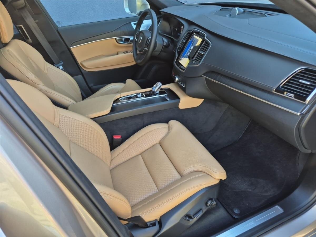 Volvo XC90 Ostatní 2,0 l 228 kw