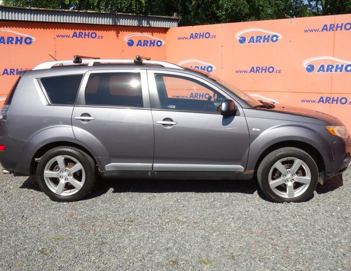 Mitsubishi Outlander 8