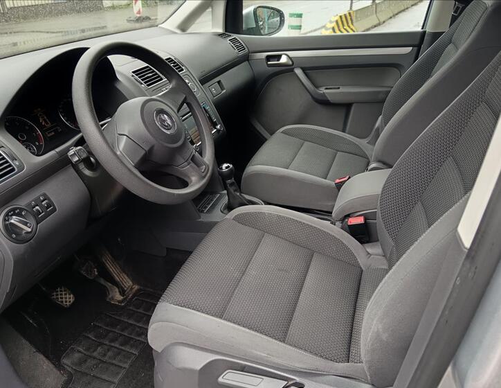 Volkswagen Touran 20