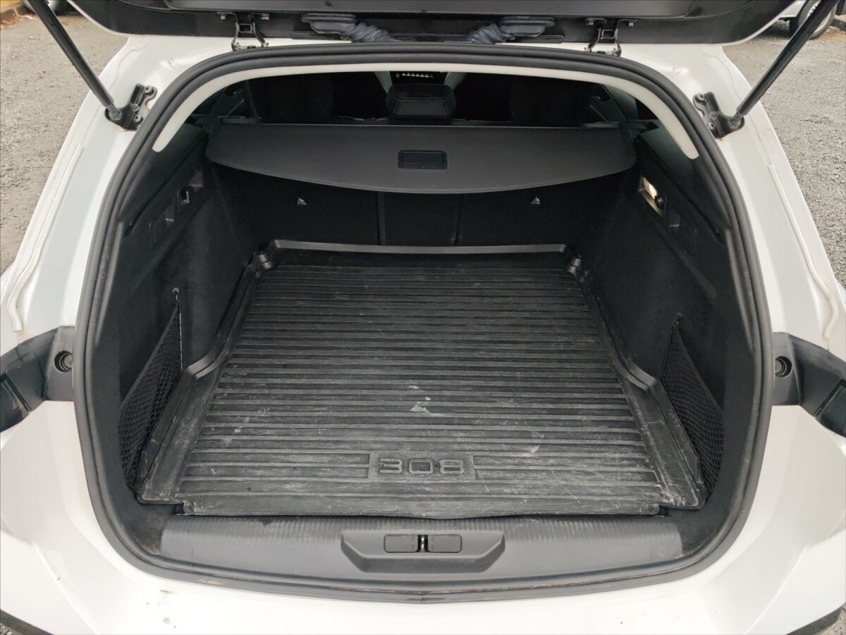 Peugeot 308 Kombi 1,2 l 96 kw