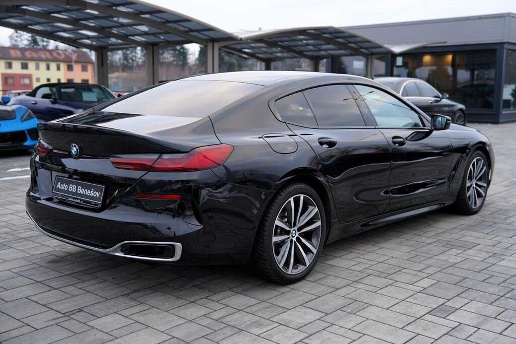 BMW Řada 8