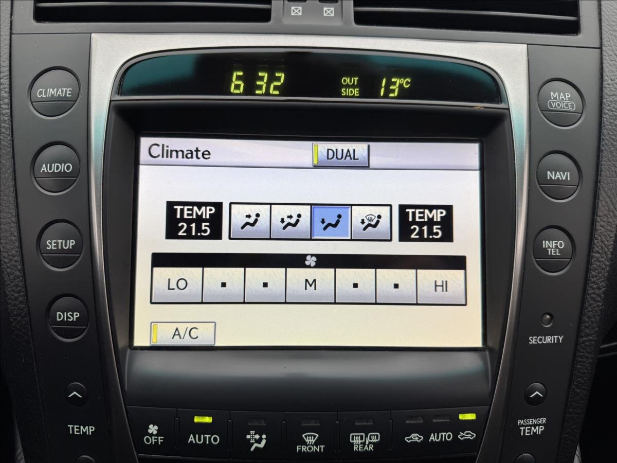 Lexus GS 300 Sedan / Limuzína 3,0 l 183 kw