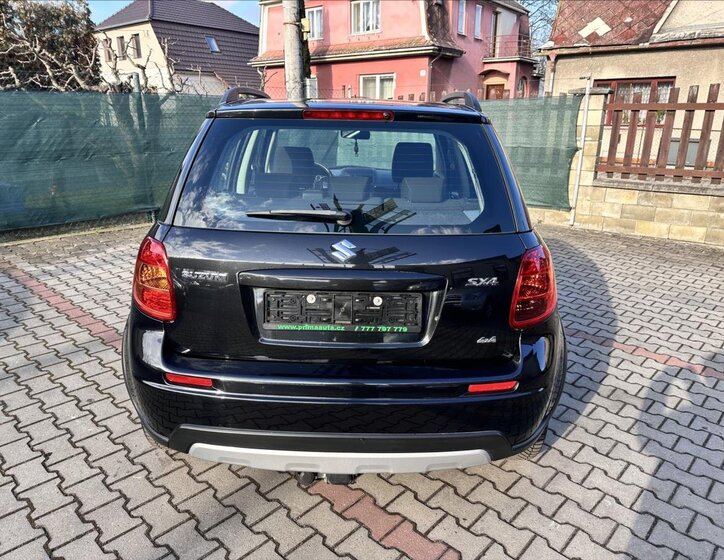 Suzuki SX4 Hatchback 1,6 l 88 kw