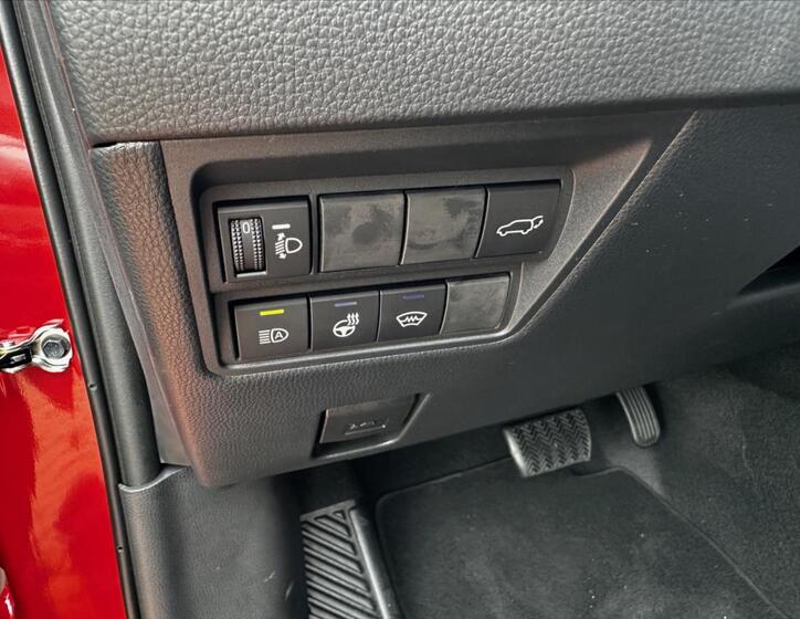 Toyota Yaris Cross 13