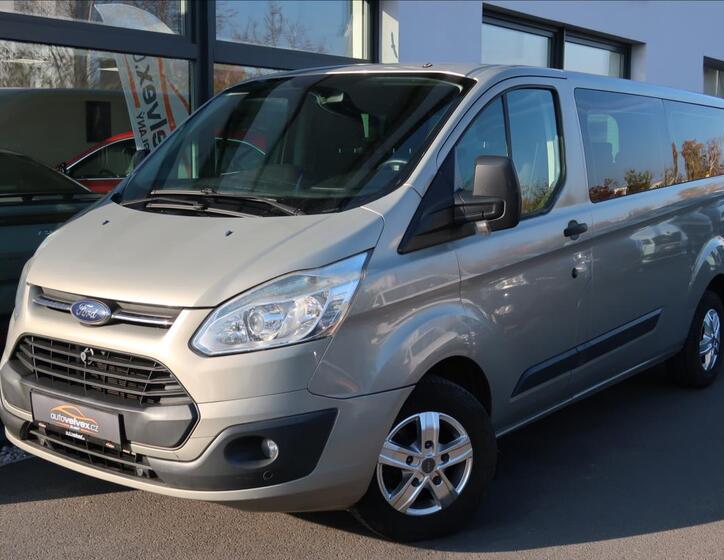 Ford Transit Custom 1