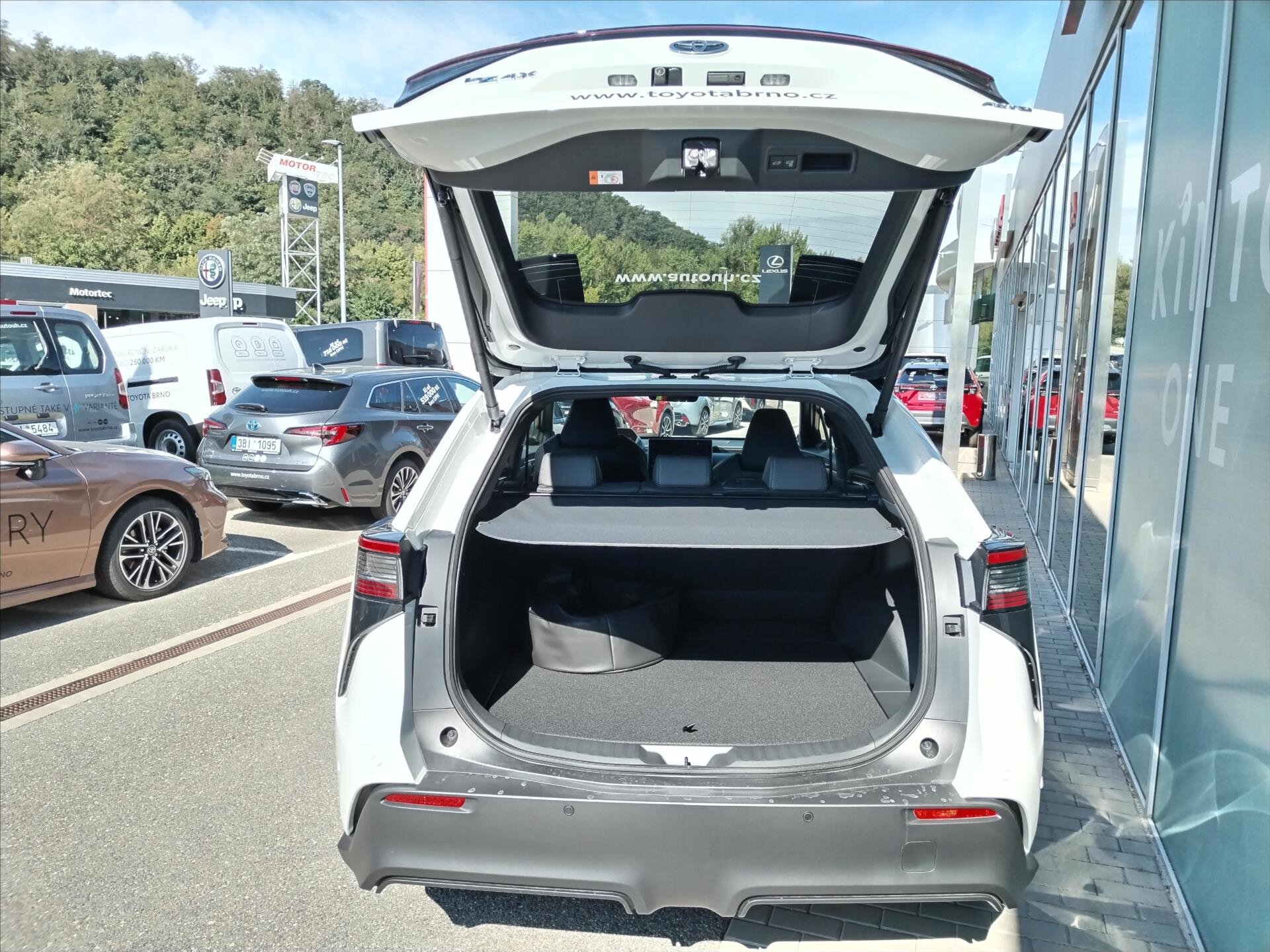 Toyota bZ4X SUV / Terénní 0,0 160 kw
