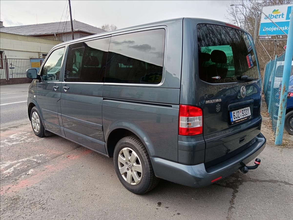 Volkswagen Multivan MPV 2,5 l 128 kw