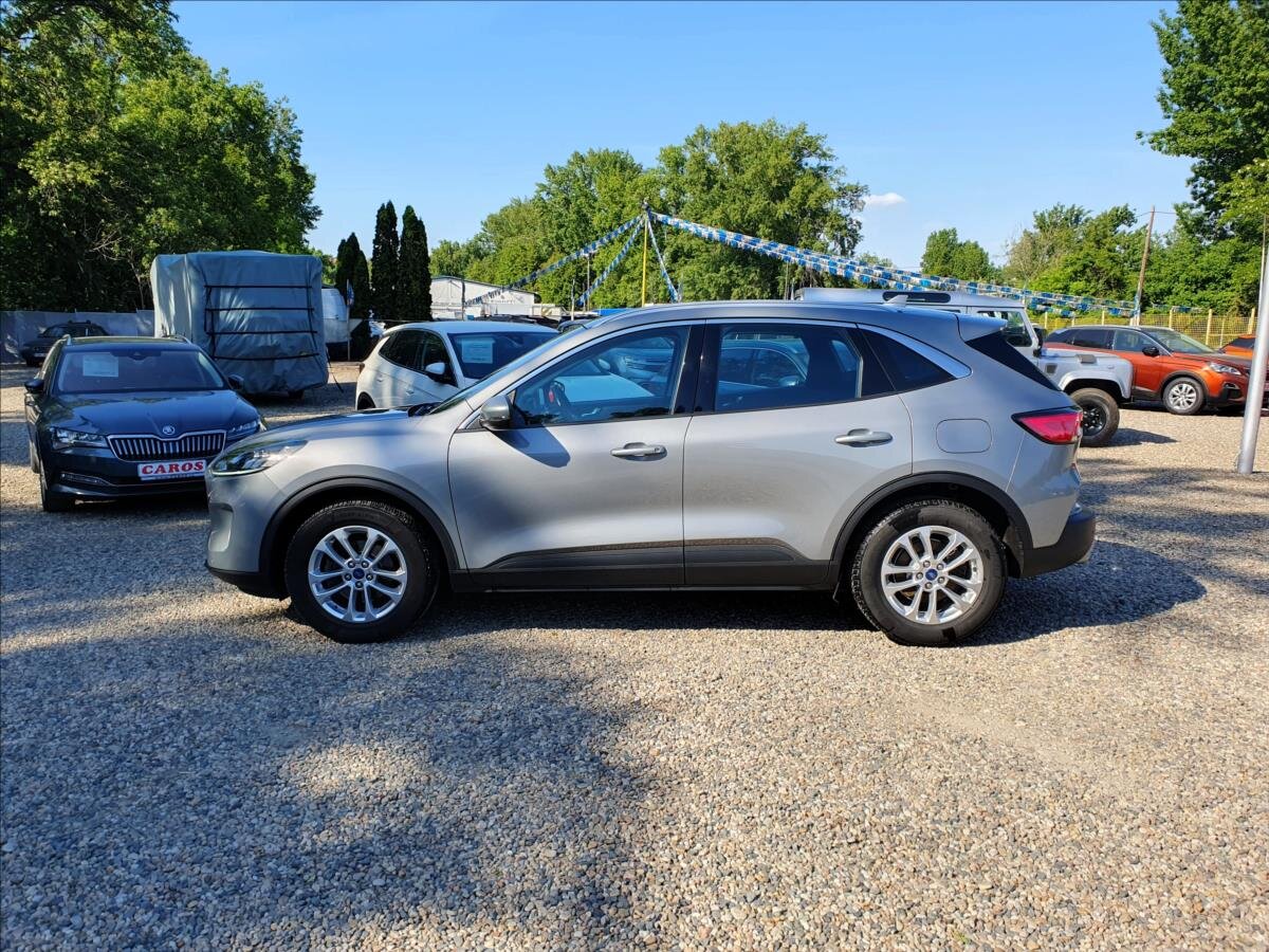 Ford Kuga SUV / Terénní 1,5 l 88 kw