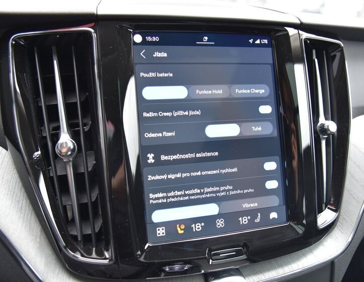 Volvo XC60 SUV / Terénní 2,0 l 186 kw