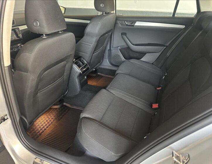 Škoda Superb Kombi 2,0 l 110 kw