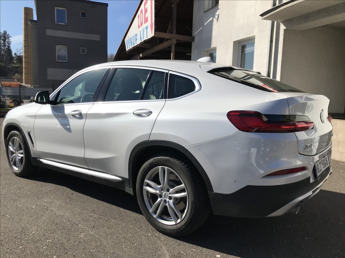 BMW X4 SUV / Terénní 2,0 l 140 kw