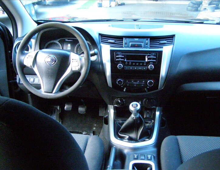 Nissan Navara 18